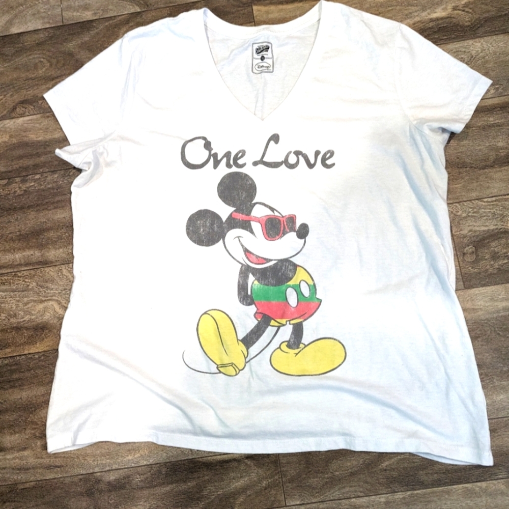 - Old Navy Disney Mickey Mouse V Neck Tee shirt.. Women's XXL. V Neck.